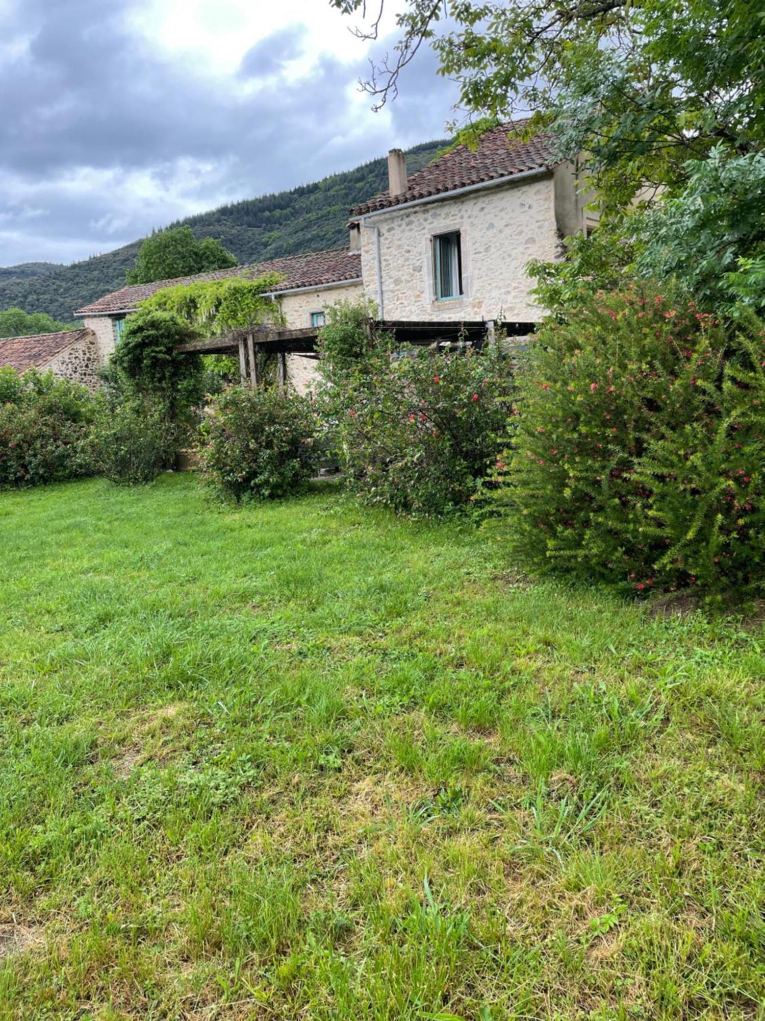 فندق Moulin De L'Arcas Prémian المظهر الخارجي الصورة